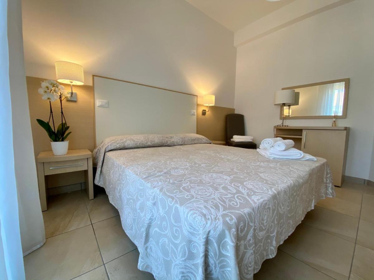 Hotel Palladio B&B Cervia Exterior photo