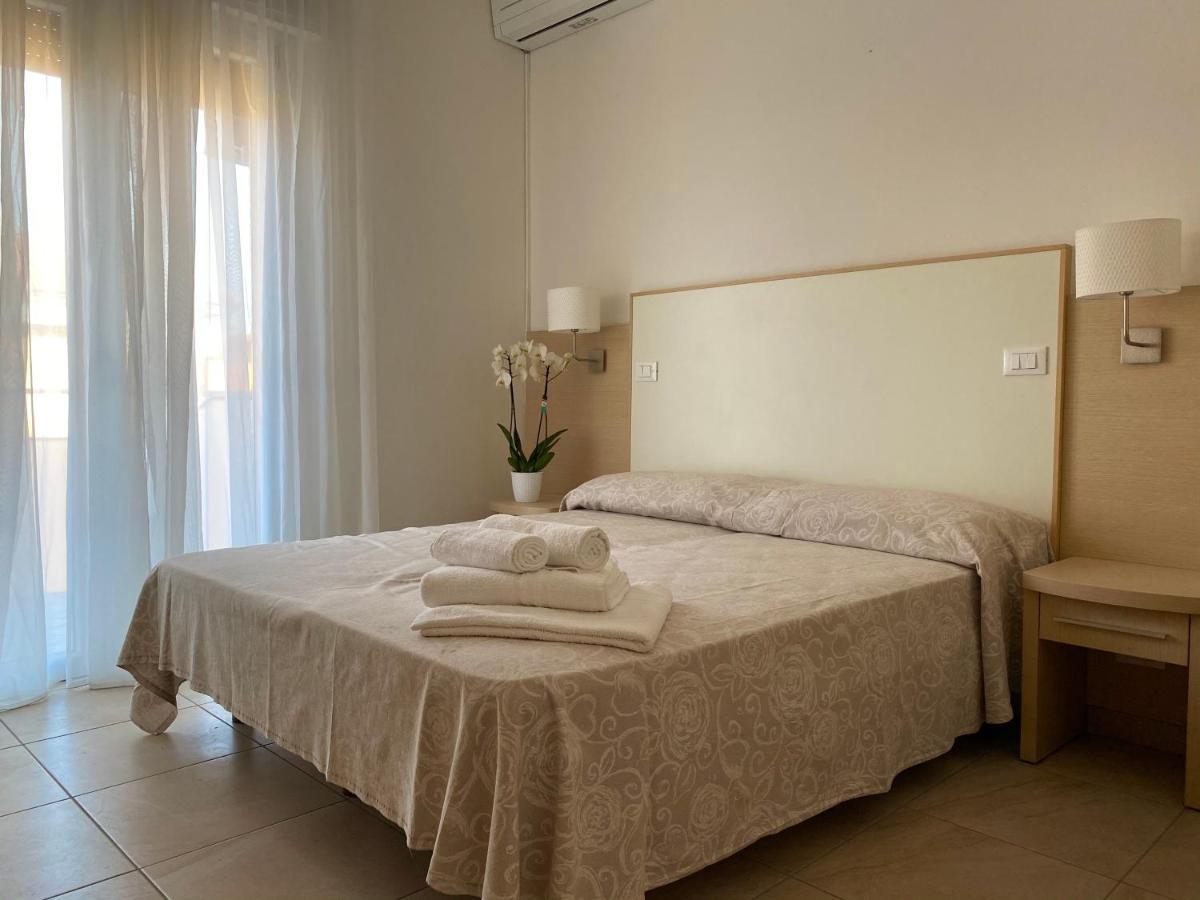 Hotel Palladio B&B Cervia Exterior photo